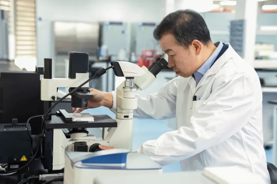 获得“谈家桢生命科学产业化奖”,是对他科学家和企业家双重身份的认可。